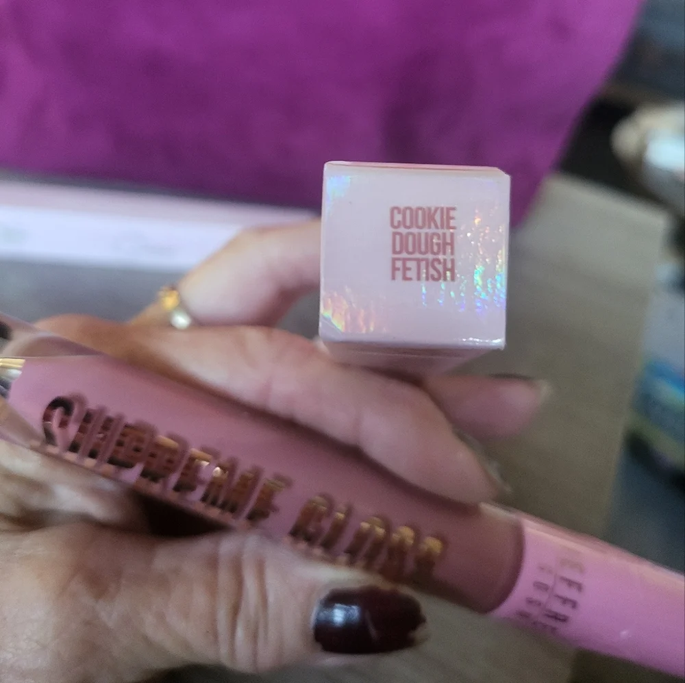 Jeffrey Star Supreme lip gloss